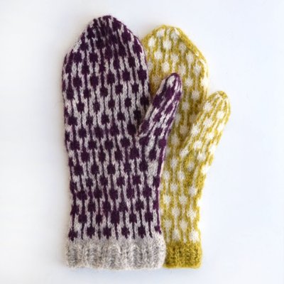 Zoom bild av vantmönster egby 3-tråd ullcentrum