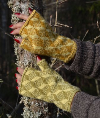 Zoom bild av stickbeskrivning kuben halvvante