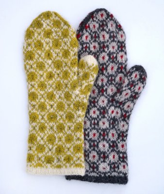 Zoom bild av stickbeskrivning vante stjärnglimm ullcentrum