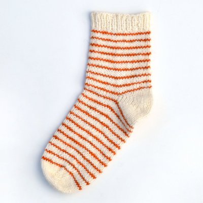 Zoom bild av stickbeskrivning tåupp sockor ullcentrum