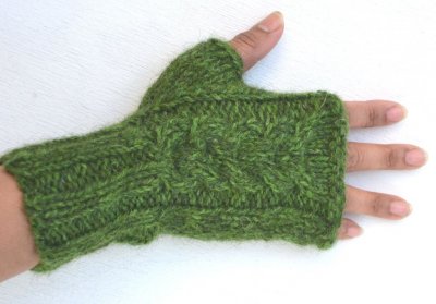 Zoom bild av Vantar Mönster stickning ullgarn Ullcentrum