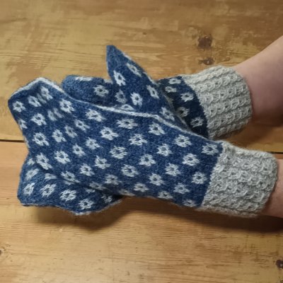 Zoom bild av Mönsterkit vante Harspår Garnkatten