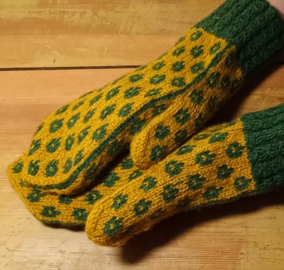 Zoom bild av Mönsterkit vante Harspår Garnkatten