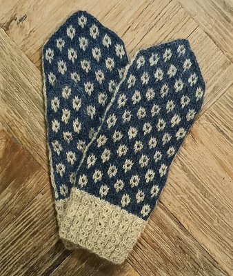 Zoom bild av Mönsterkit vante Harspår Garnkatten