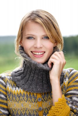 Zoom bild av mönster kofta dam olle rauma finull garn