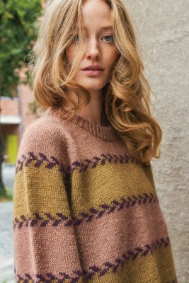 Zoom bild av sandnes mönster Astrid damegenser 2510