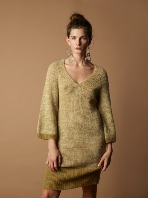 Zoom bild av mönster rauma alpaca silk klänning