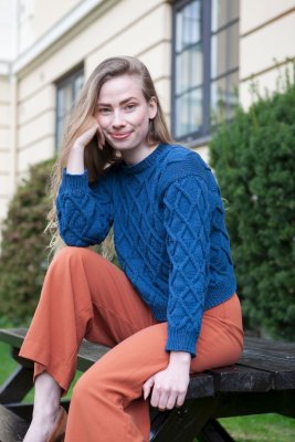 Zoom bild av rauma mönster petunia tröja 341-1