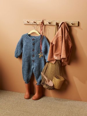 Zoom bild av garn vams rauma ullgarn stickning