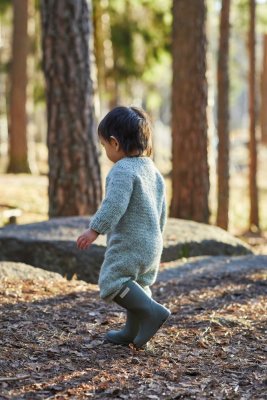 Zoom bild av garn vams rauma ullgarn stickning