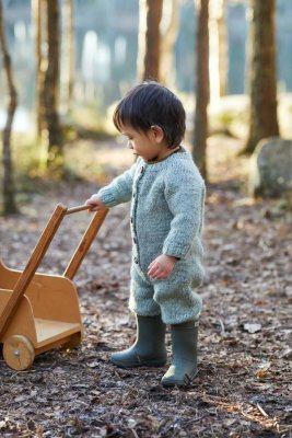 Zoom bild av garn vams rauma ullgarn stickning