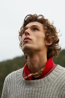 Zoom bild av stickmönster tröja rauma tumi ullgarn alpacka