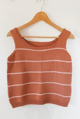 Zoom bild av rauma mönster petunia top linne 413-7