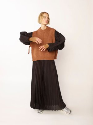 Zoom bild av mönster rauma fivel 425-2 väst ullgarn