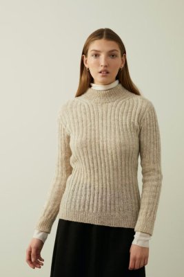 Zoom bild av mönsterhäfte rauma finull alpacka silk