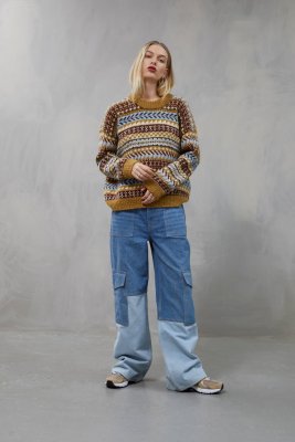 Zoom bild av mönster rauma vams birgitte tröja