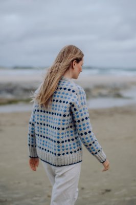 Zoom bild av mönster rauma fivel fremstrikk 440-6 ullgarn