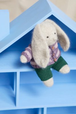 Zoom bild av mönsterhäfte rauma harepus med klær 462