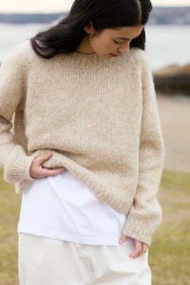 Zoom bild av stickbeskrivningar heia hösttröja alpakka lin