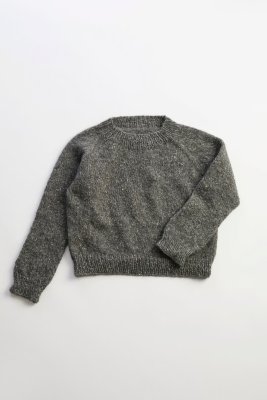 Zoom bild av stickbeskrivningar heia hösttröja alpakka lin