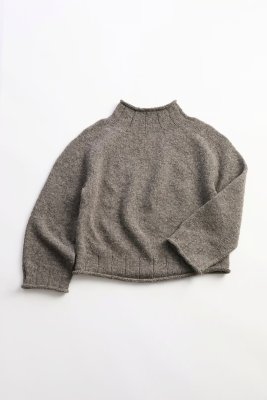 Zoom bild av stickbeskrivning heia tröja rauma fivel