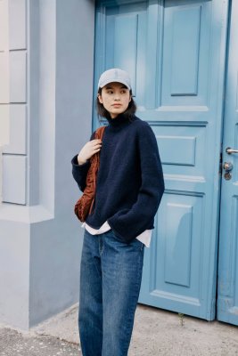 Zoom bild av stickbeskrivning heia tröja rauma fivel