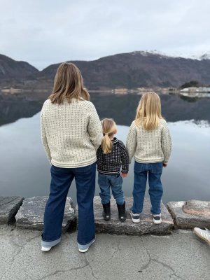 Zoom bild av islender genser mönster oppskrift
