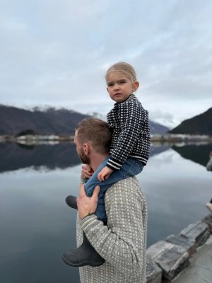 Zoom bild av islender genser mönster oppskrift