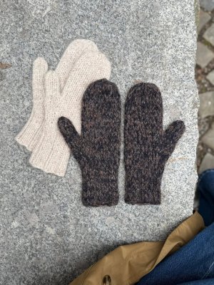 Zoom bild av mönster vantmönster ullgarn alpackagarn