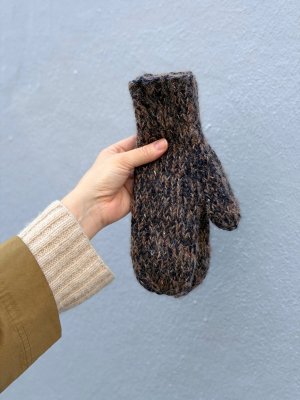 Zoom bild av mönster vantmönster ullgarn alpackagarn