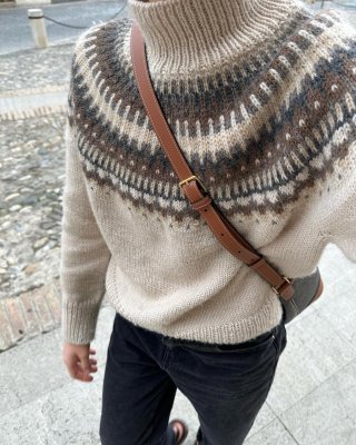 Zoom bild av petite knit celeste sweater