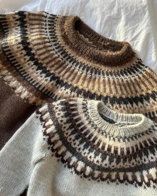 Zoom bild av petite knit celeste sweater