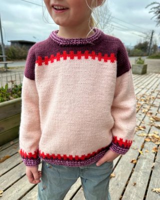 Zoom bild av Petite knit cross sweater junior peer gynt