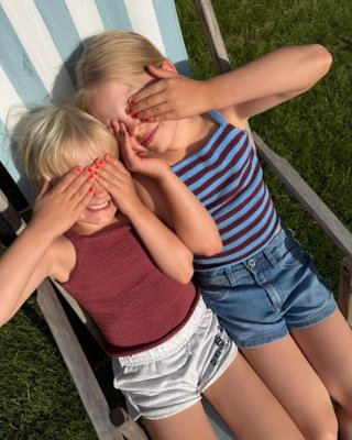Zoom bild av petiteknit linne barn