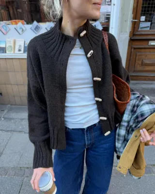 Zoom bild av kofta stickad petiteknit