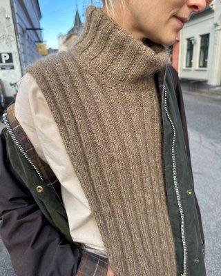 Zoom bild av petite knit hazel neck