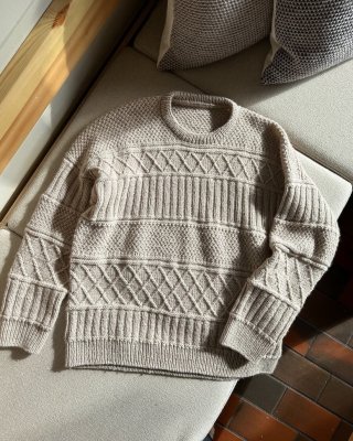 Zoom bild av herr tröja ingrid sweater man petiteknit