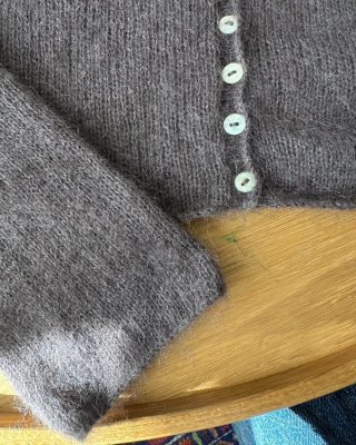 Zoom bild av ivy cardigan petite knit tynn silk mohair