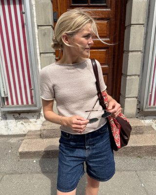 Zoom bild av Stickmönster Petite Knit Ivy Tee