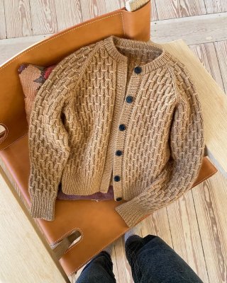 Zoom bild av petite knit jenny jacket sandnes garn
