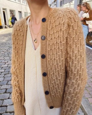 Zoom bild av petite knit jenny jacket sandnes garn