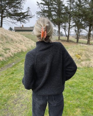 Zoom bild av petite knit Louvre sweater sandnes garn