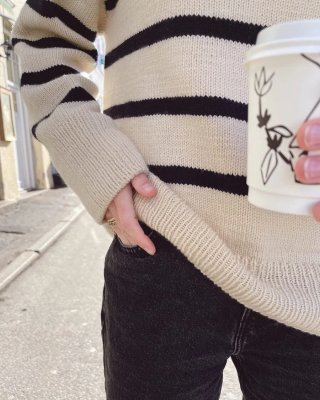 Zoom bild av petite knit Marseille sweater sandnes garn
