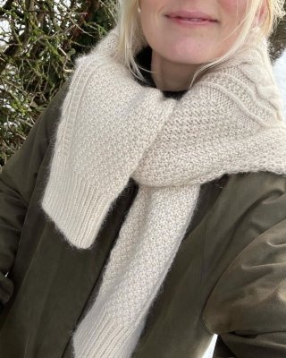 Zoom bild av petite knit moby sweater sandnes garn
