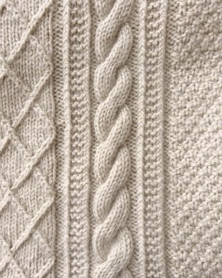 Zoom bild av petite knit moby sweater sandnes garn