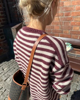 Zoom bild av petite knit olga jacket sandnes garn