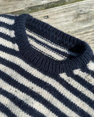 Zoom bild av petite knit olga sweater sandnes garn
