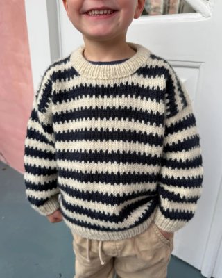 Zoom bild av stickbeskrivning tröja barn petiteknit otto junior