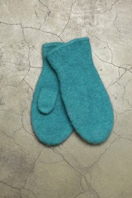 Zoom bild av Mönster Rauma tovade vantar finull