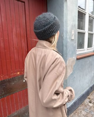 Zoom bild av stickbeskrivning mössa terazzo petiteknit